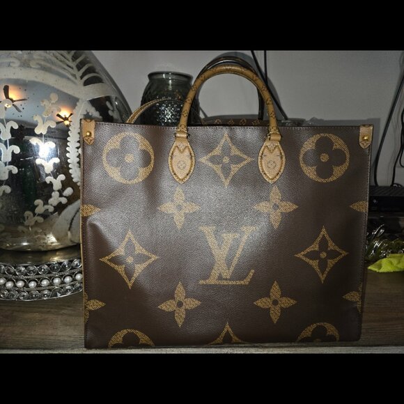 Authentic Preloved LV On the Go Reverse Mono Giant GM Tote - Picture 5 of 15